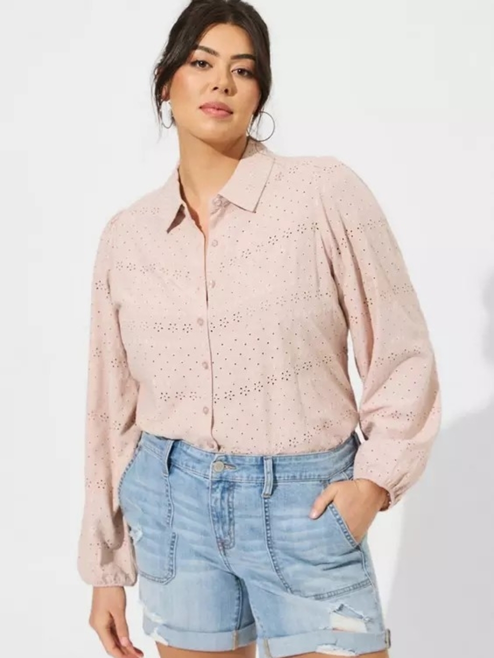 Torrid  Eyelet Button Up Long Sleeve Shirt- Dusty Pink Size 3/3X